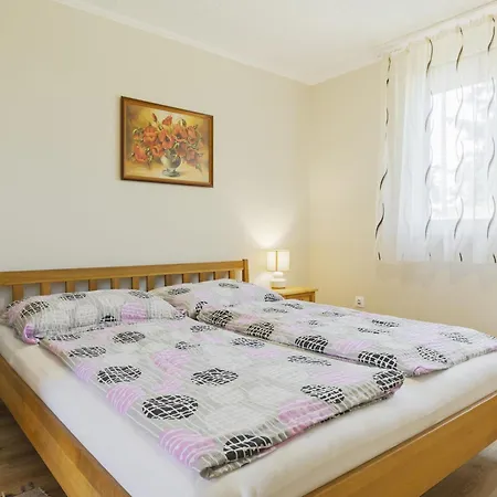 Pajtas 1 By Interhome * בלטונפנבש